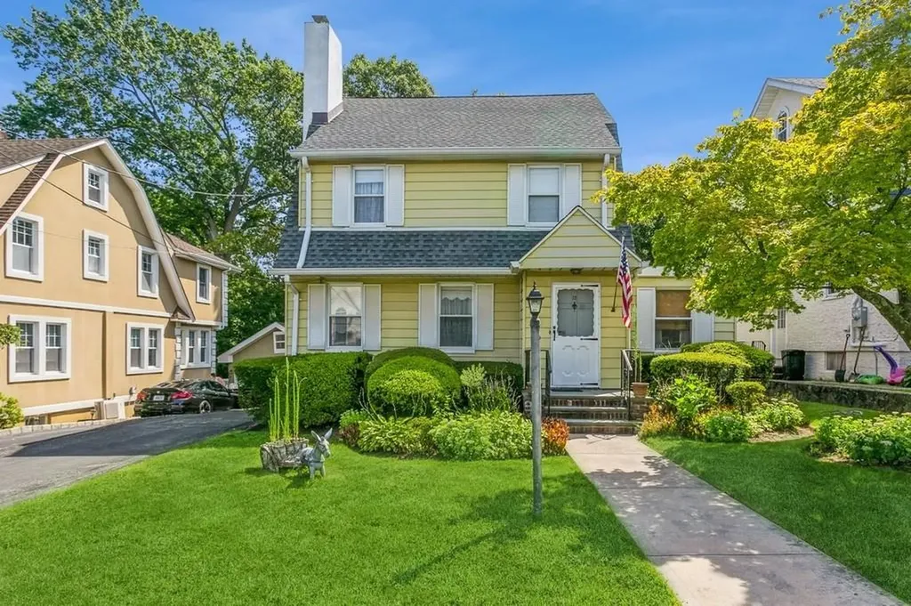 72 Lockwood Avenue Bronxville NY 10708