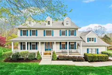 102 Apple Hill Road Brewster NY 10509