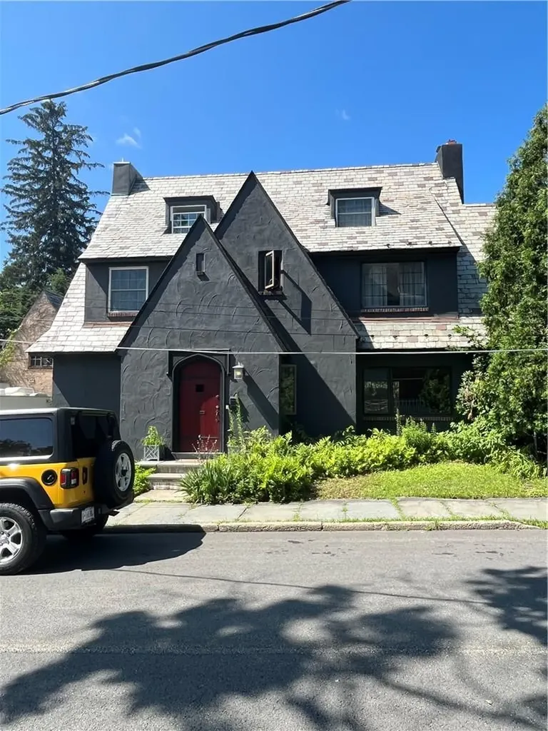 21 Linden Place Middletown NY 10940
