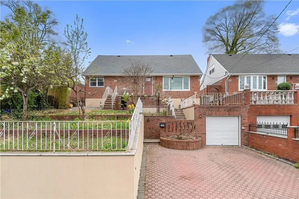 2433 Wilson Avenue Bronx NY 10469