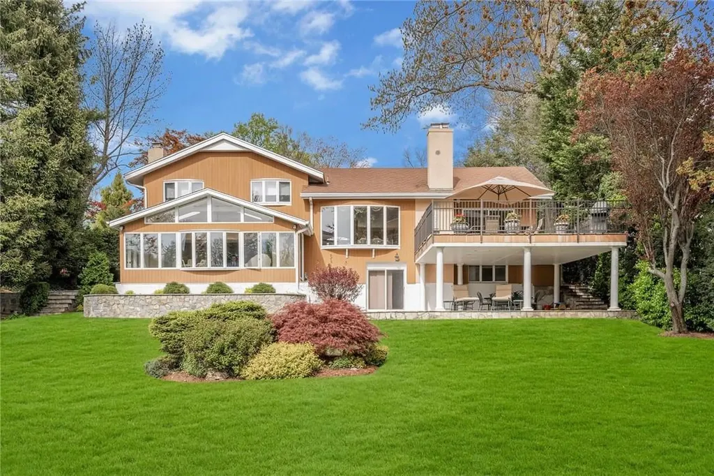 36 Lakeshore Drive Eastchester NY 10709