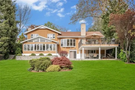 36 Lakeshore Drive Eastchester NY 10709