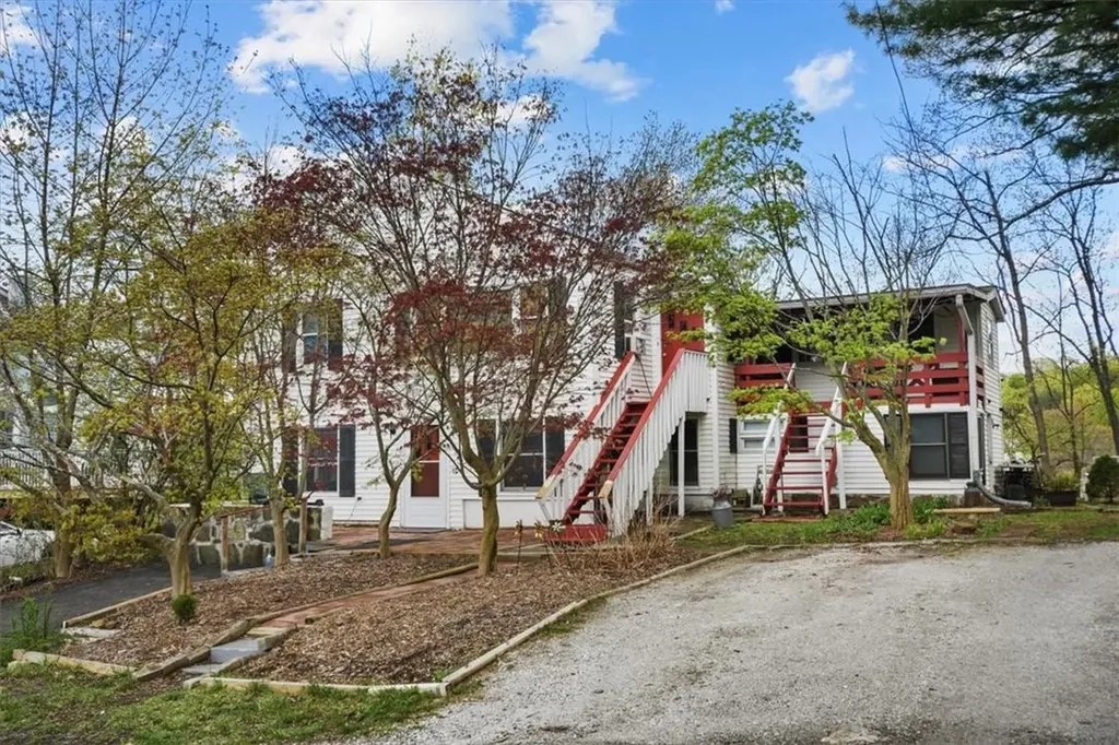 6 Mary Avenue Mahopac NY 10541