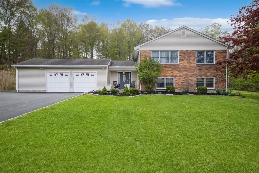 12 Meadowlark Drive Carmel NY 10512