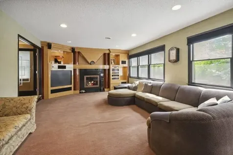 16 Carlton Court New City NY 10956