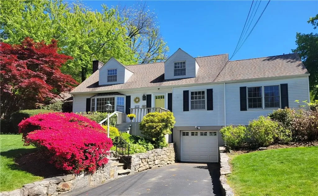 4 Crest Drive White Plains NY 10607