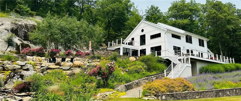 21 Red Oak Lane Garrison NY 10524