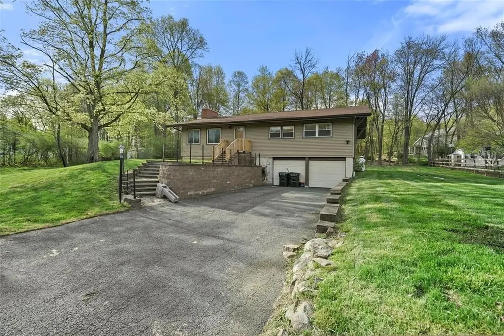 136 Quaker Hill Road Monroe NY 10950