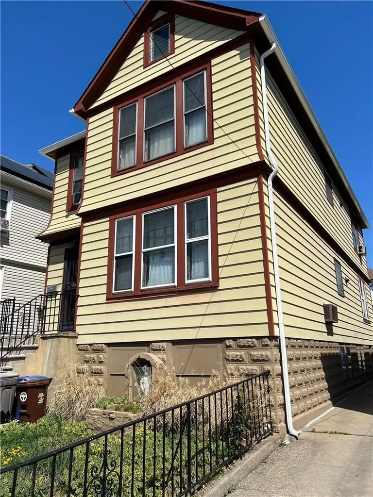 1640 Pilgrim Avenue Bronx NY 10461