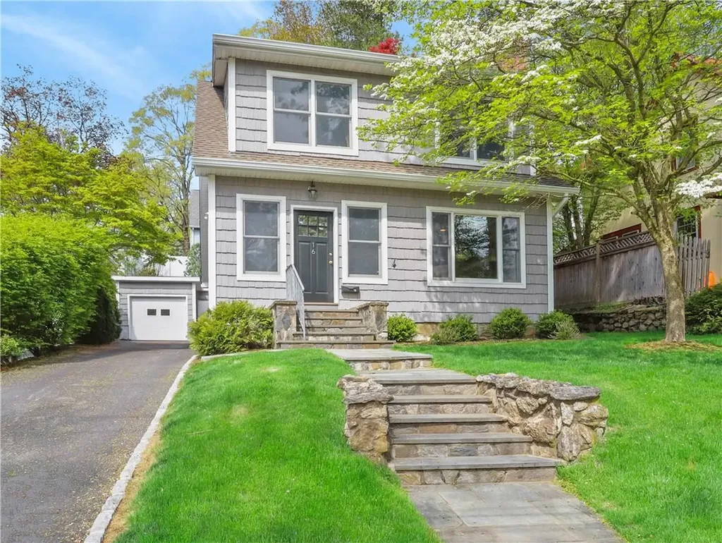 16 Sarles Lane Pleasantville NY 10570