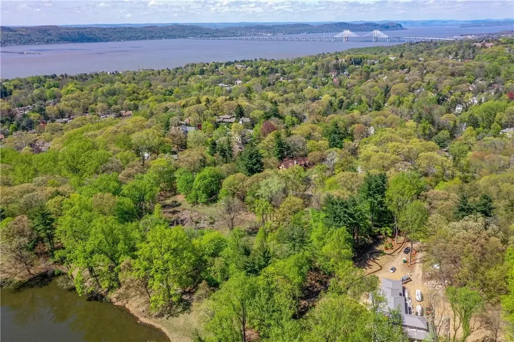 Lot #3 Castle Road Irvington NY 10533