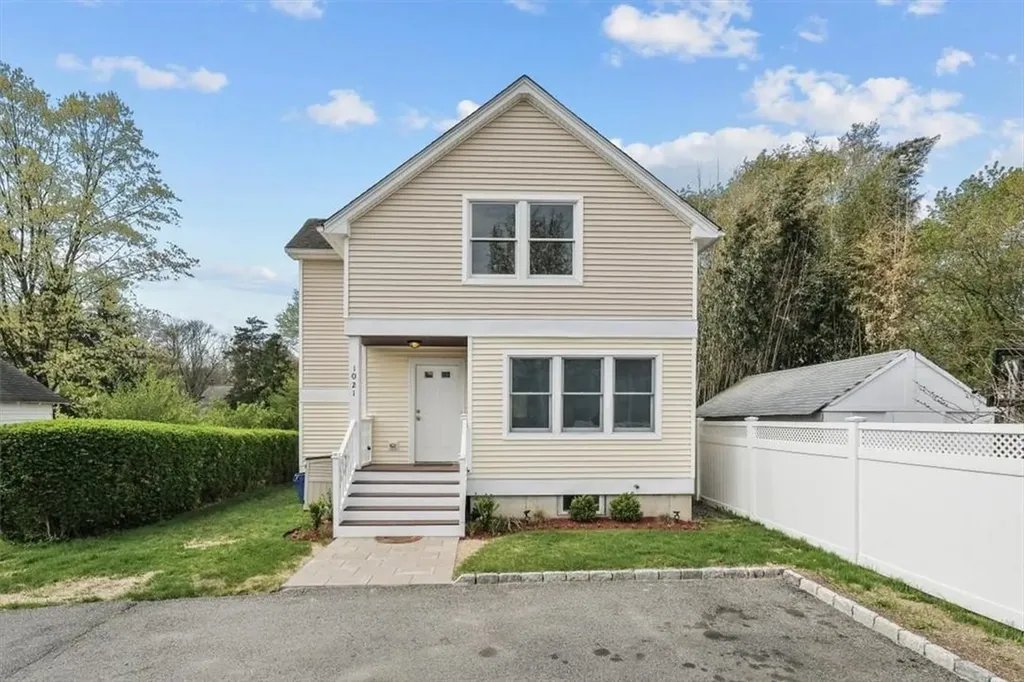 1021 E Main Street Shrub Oak NY 10588