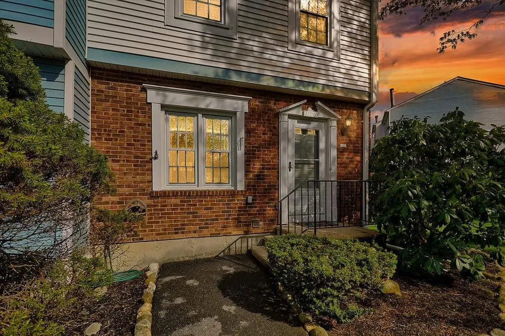 1108 Williamsburg Drive Mahopac NY 10541