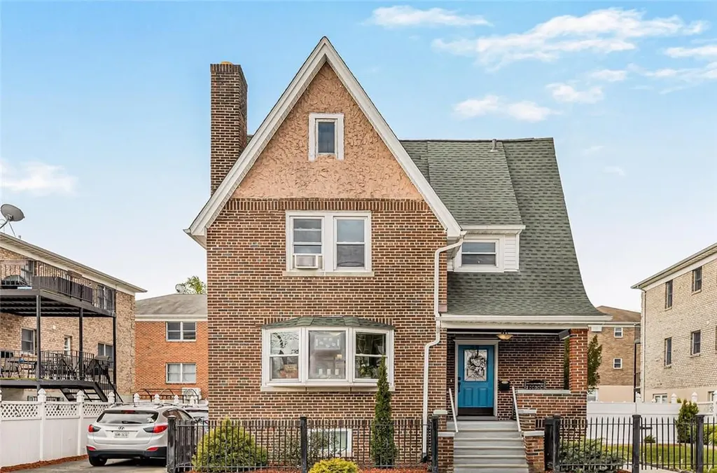 64 Wakefield Avenue Yonkers NY 10704