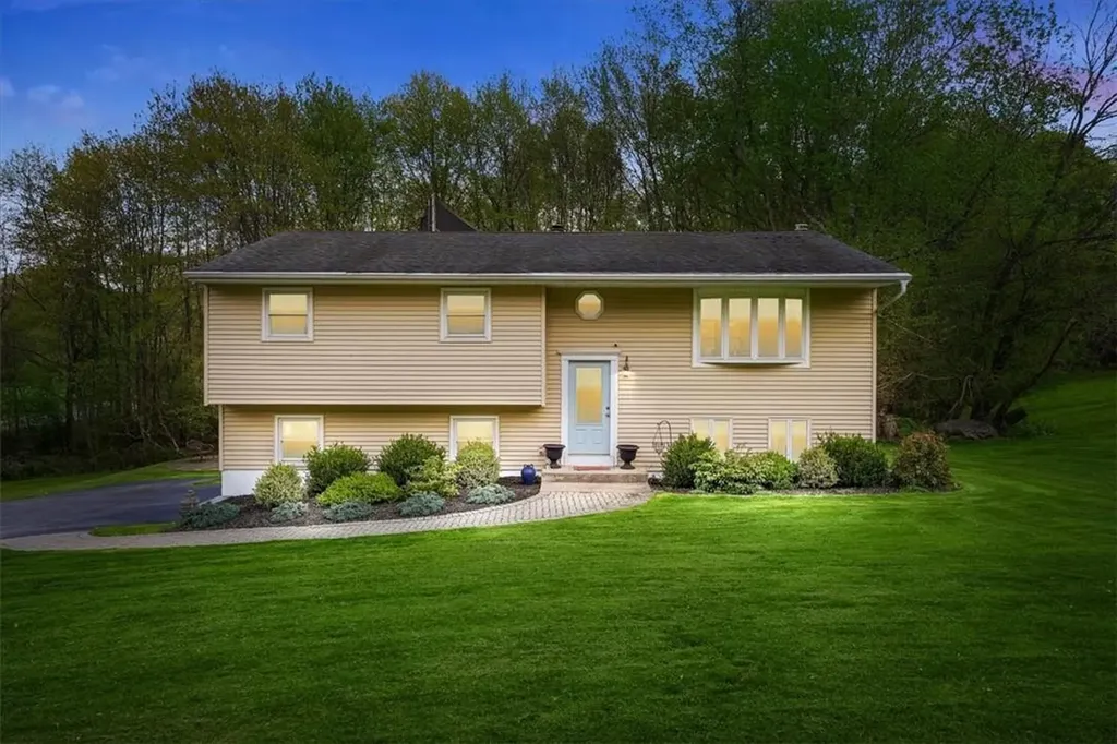 300 Ridge Road Campbell Hall NY 10916