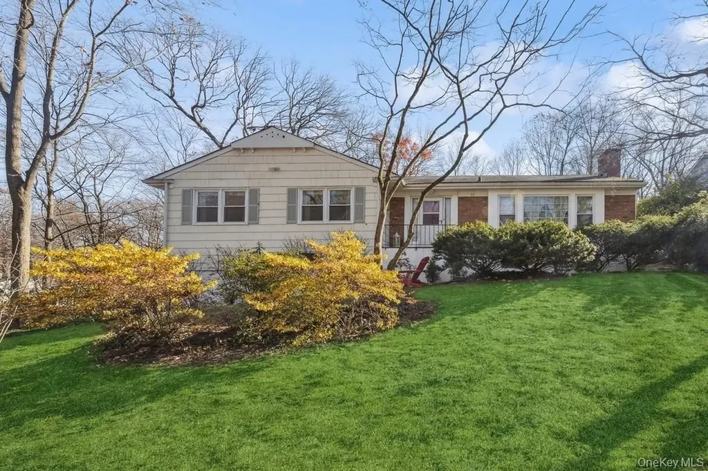 62 Mohegan Road Larchmont NY 10538