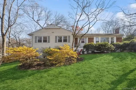 62 Mohegan Road Larchmont NY 10538