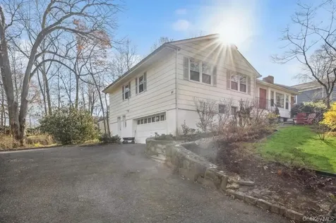 62 Mohegan Road Larchmont NY 10538