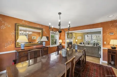 62 Mohegan Road Larchmont NY 10538