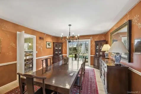 62 Mohegan Road Larchmont NY 10538