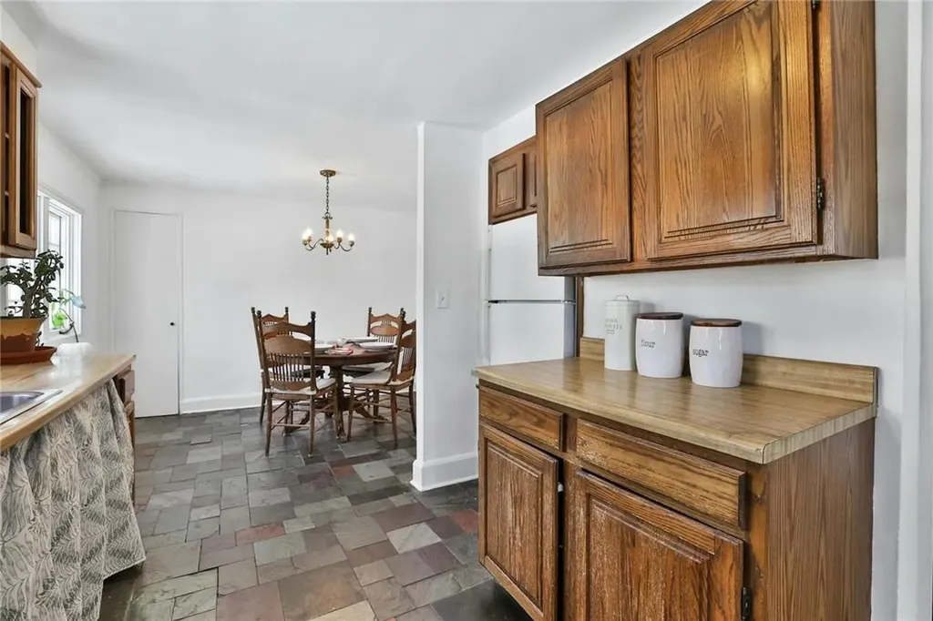 116 Sixth Avenue Pelham NY 10803