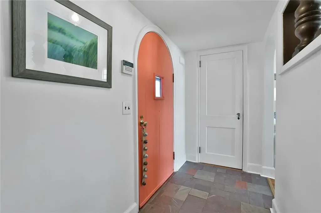 116 Sixth Avenue Pelham NY 10803