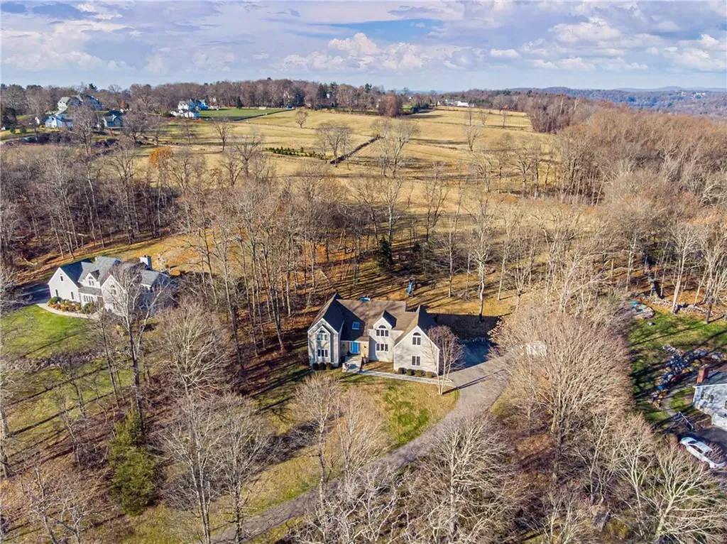 2 Tall Trees Court Katonah NY 10536