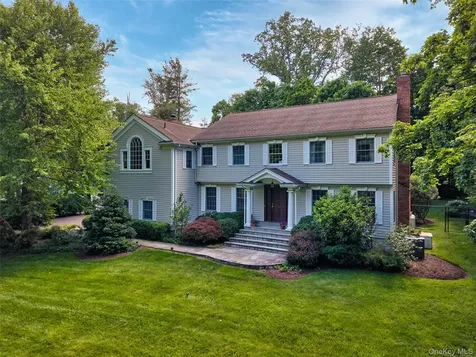26 Plumwood Road Briarcliff Manor NY 10510
