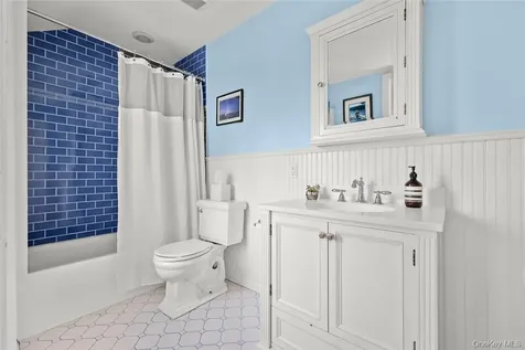 26 Plumwood Road Briarcliff Manor NY 10510
