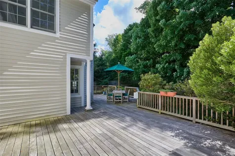 26 Plumwood Road Briarcliff Manor NY 10510