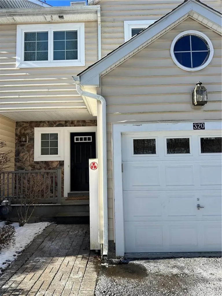 320 Hudson View Terrace Hyde Park NY 12538