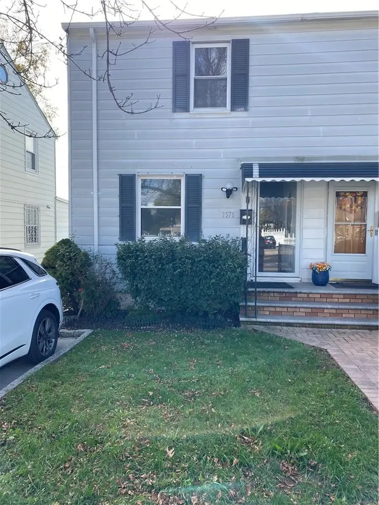1576 Allerton Avenue Bronx NY 10469