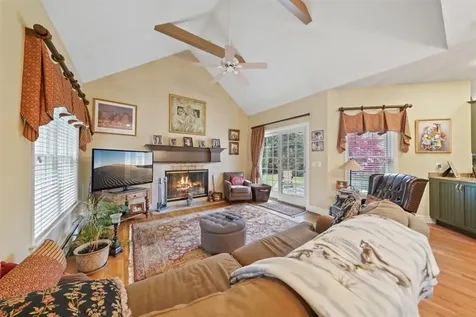 122 Parkview Drive Pleasantville NY 10570