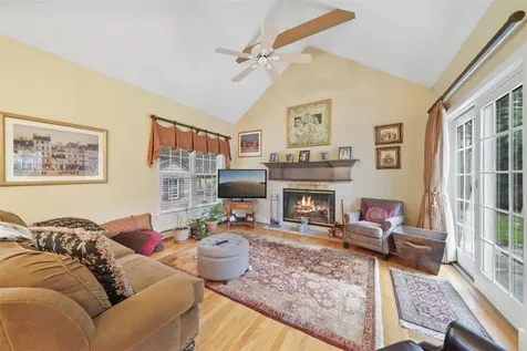 122 Parkview Drive Pleasantville NY 10570