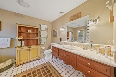 122 Parkview Drive Pleasantville NY 10570