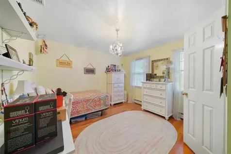 122 Parkview Drive Pleasantville NY 10570