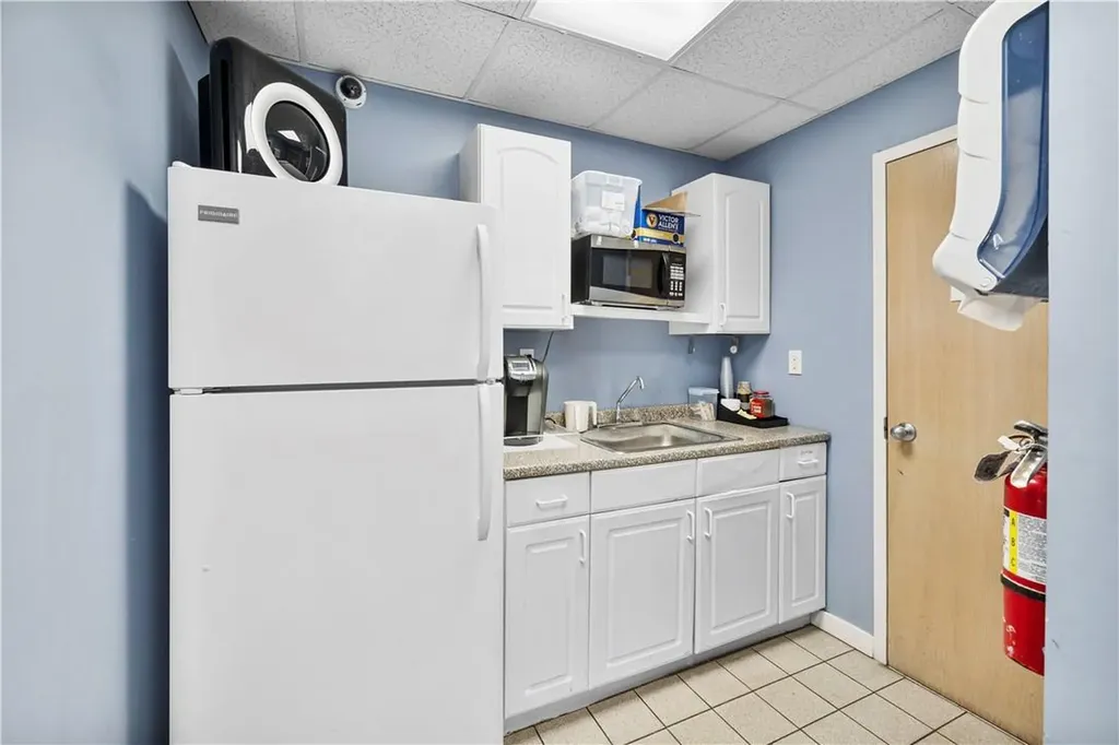 295 W Route 59 Spring Valley NY 10977