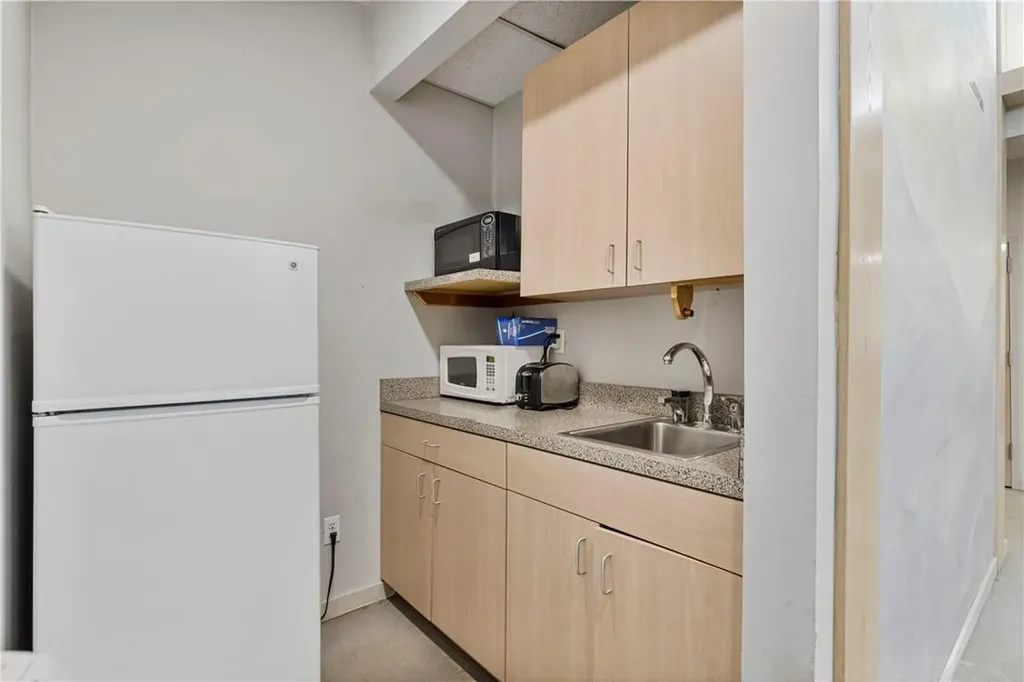295 W Route 59 Spring Valley NY 10977