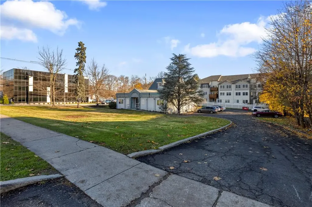 295 W Route 59 Spring Valley NY 10977