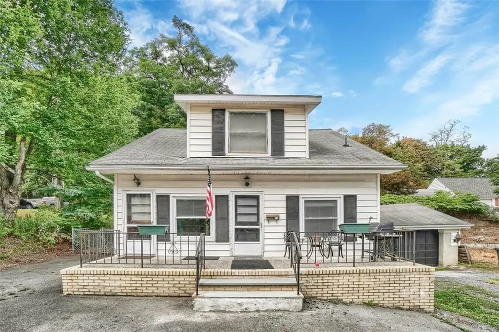 1 Brinkerhoff Avenue Highland NY 12528