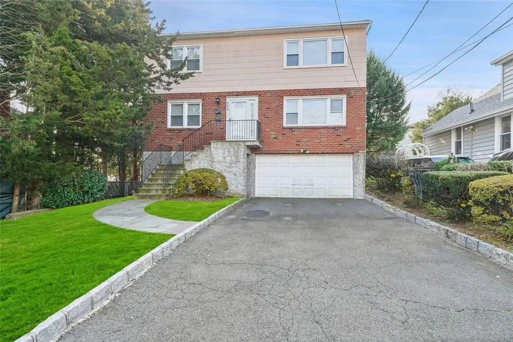 224 Edgewood Avenue Yonkers NY 10704