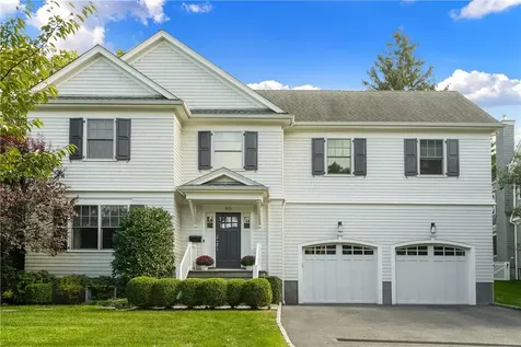 40 Colonial Avenue Larchmont NY 10538