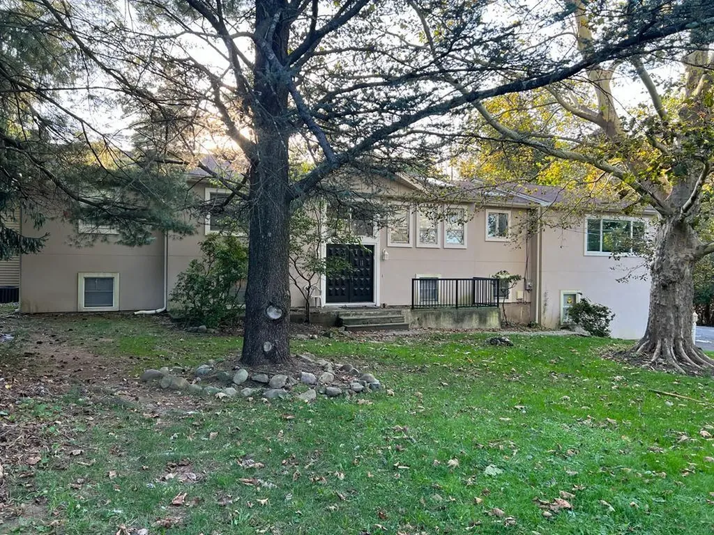1 Mark Drive Spring Valley NY 10977