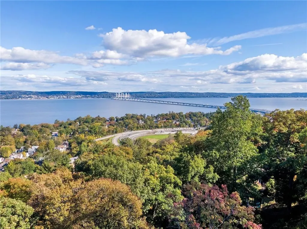 28 Terrace Drive Nyack NY 10960