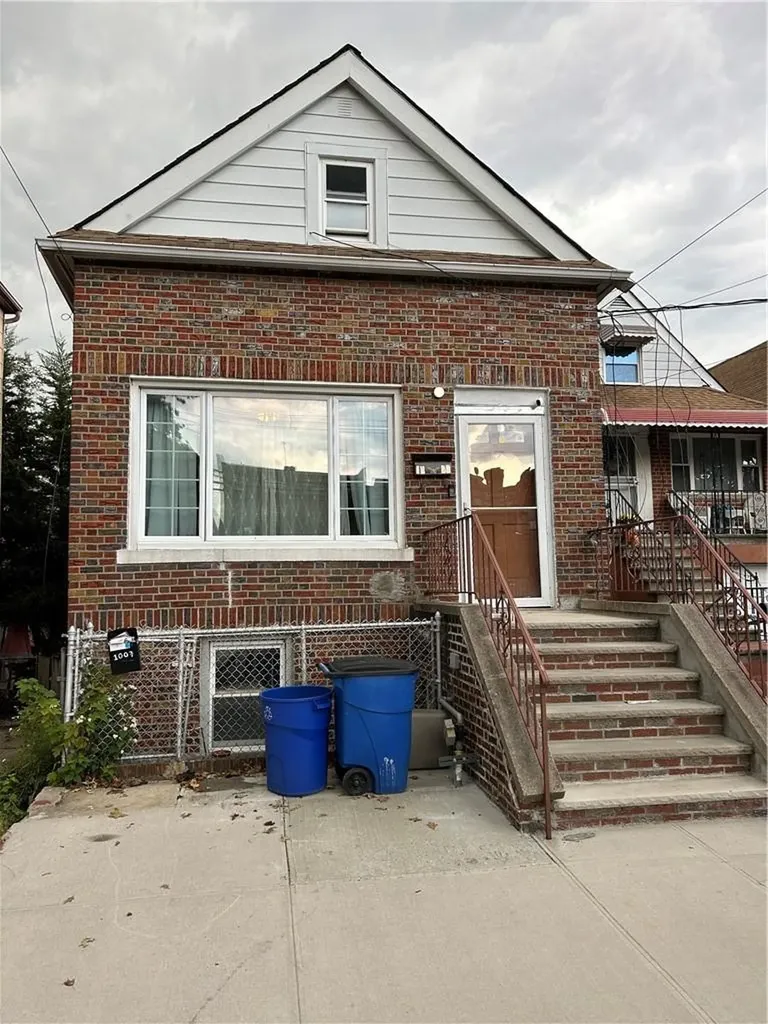 1007 Calhoun Avenue Bronx NY 10465