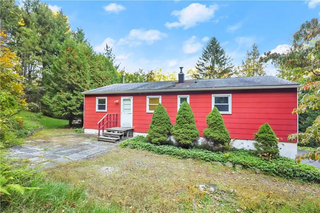 68 Mountainview Road Patterson NY 12563