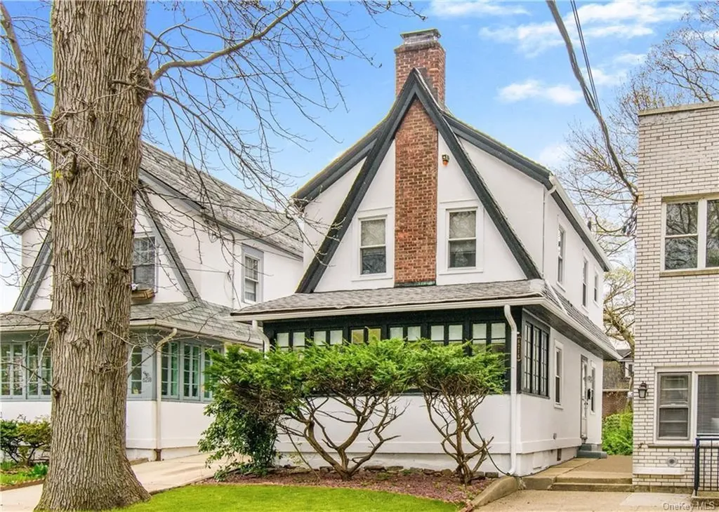 6216 Riverdale Avenue Bronx NY 10471