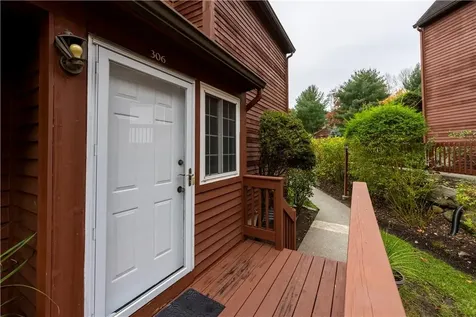 306 Driftway Lane Brewster NY 10509