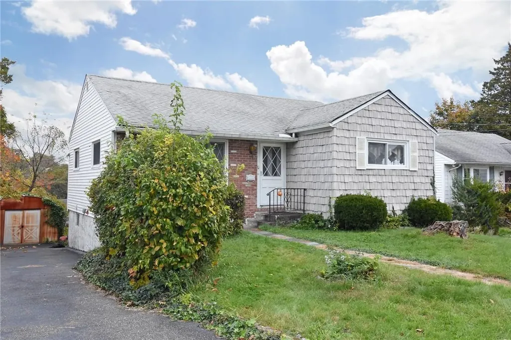 52 Kathwood Road Yonkers NY 10710