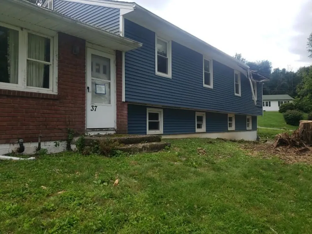 37 Carol Drive Poughkeepsie NY 12603